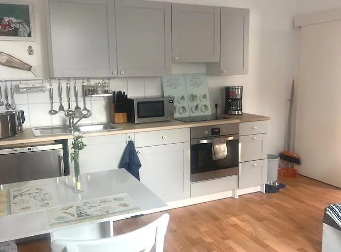 Beachway Apartment *